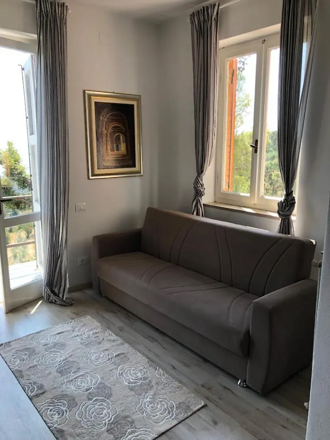 Villa Erika Montenero  0*, Montenero (Livorno)