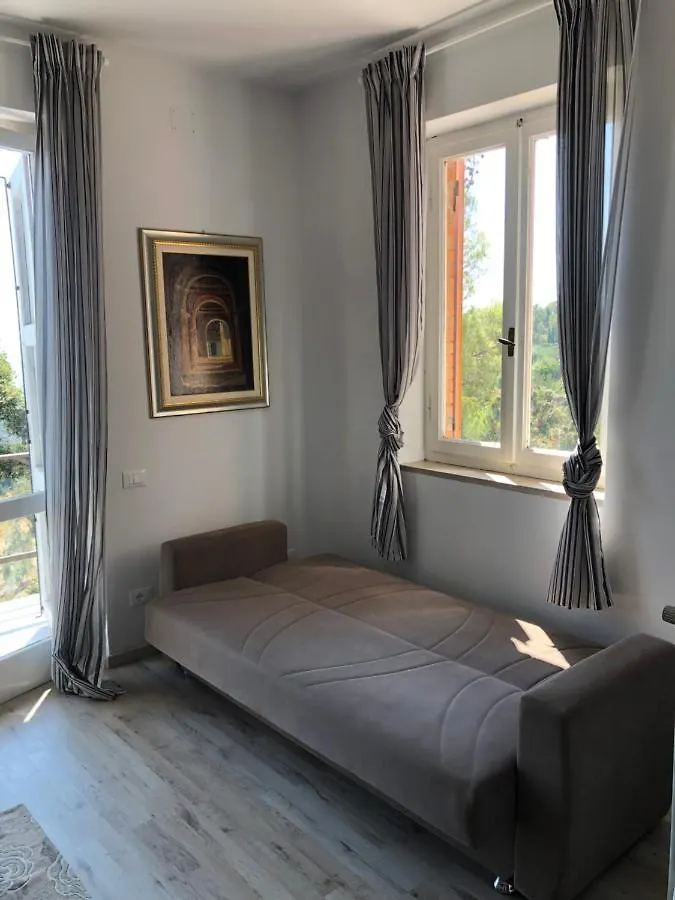 Villa Erika Montenero
